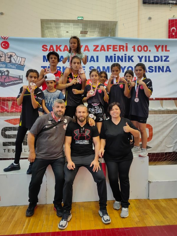 Alanya Belediyespor Muay Thai Takımı 6 Madalya Kazandı !