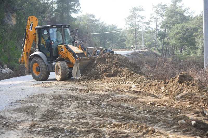 GÜMÜŞKAVAK MAHALLESİNDE OLUŞAN HEYELAN İZLERİ SİLİNDİ
