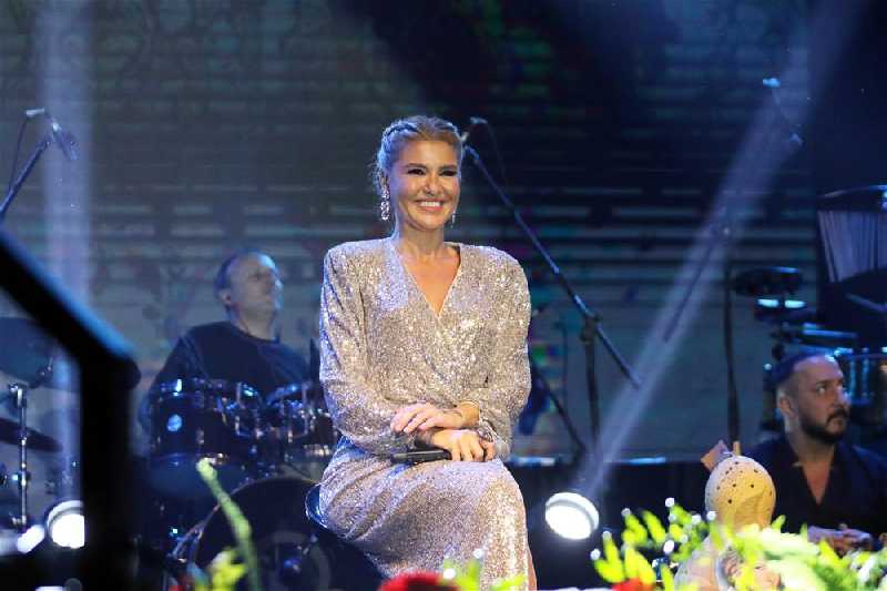 ALANYA FETHİ'NİN 800. YILI GÜLBEN ERGEN ŞARKILARIYLA TAÇLANDI !