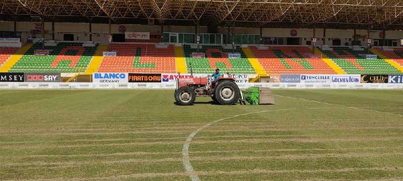 ÇİMLERE KIŞLIK BAKIM YAPILDI !