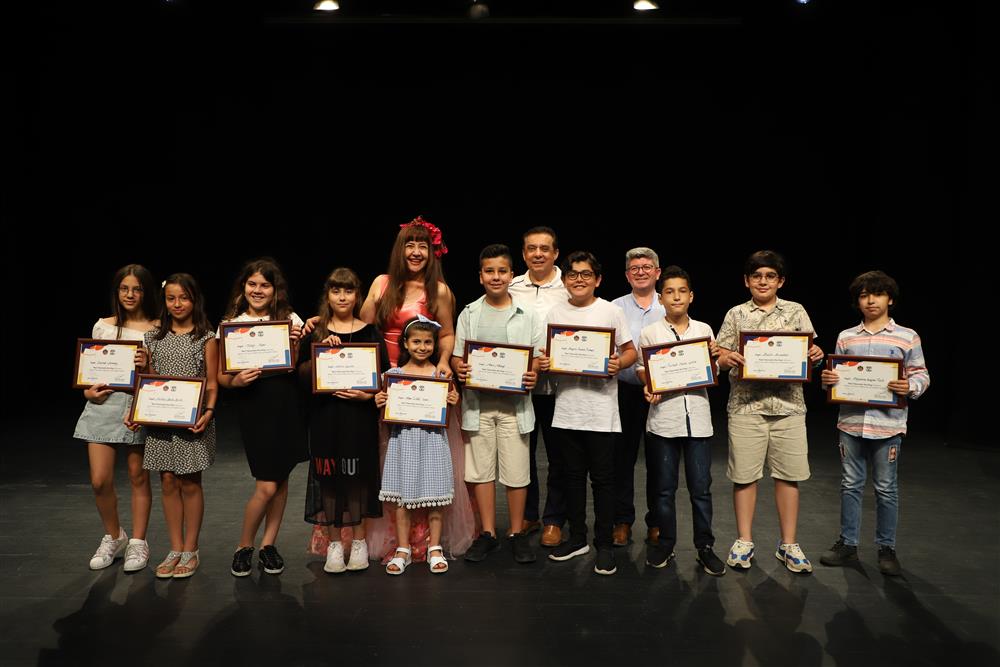 Alanya Belediyesi Tiyatro Müdürlüğü’nce, öğrencilere Yazarlık Kursu verildi. 