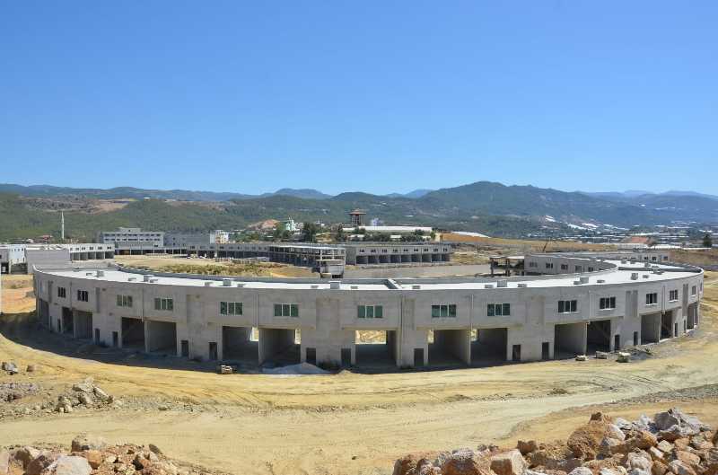 ALANYA TOPTANCI HALİ'NİN YÜZDE 75'İ TAMAMLANDI !