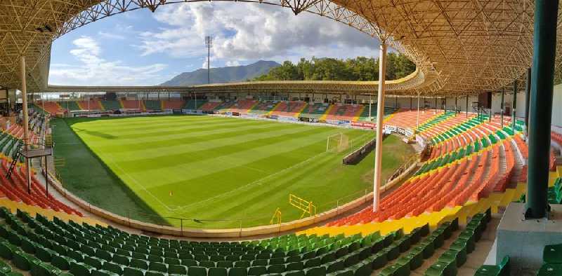 ÇİM SAHALARIN KIŞLIK BAKIMI YAPILDI