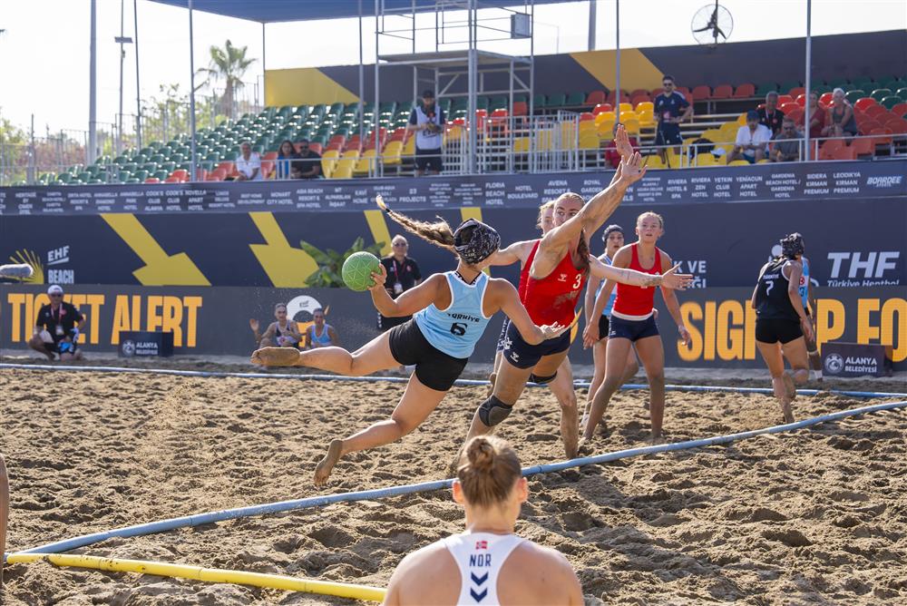 EHF 2025 AVRUPA PLAJ HENTBOL ŞAMPİYONASI BAŞLADI