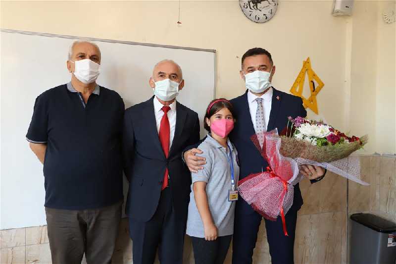 BAŞKAN YÜCEL KÜÇÜK ZEYNEP'İN SEÇİM VAADİNİ YERİNE GETİRDİ !