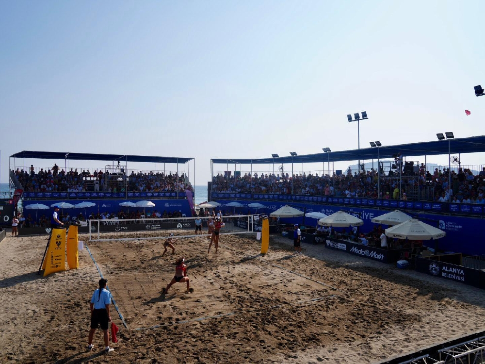 Volleyball World Beach Pro Tour Challenge Kupası’nın Alanya Etabında Büyük Final Heyecanı!
