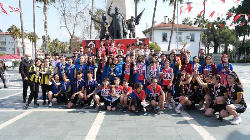 OKULLAR ARASI KROS YAPILDI !