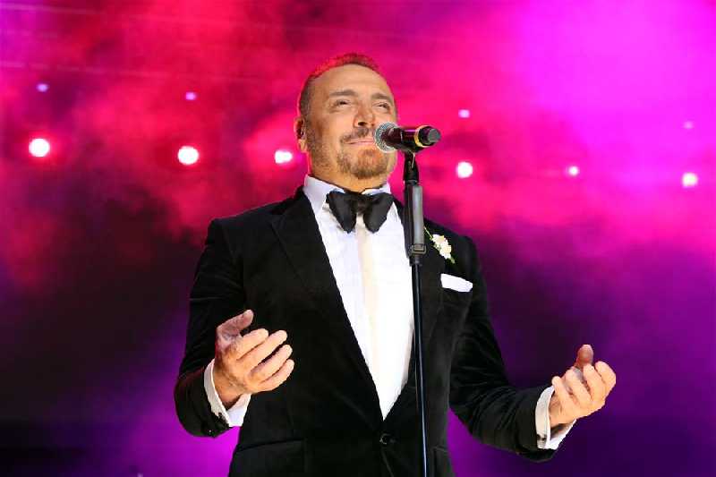 ŞAĞLIKÇILARA CENK EREN KONSERİ !