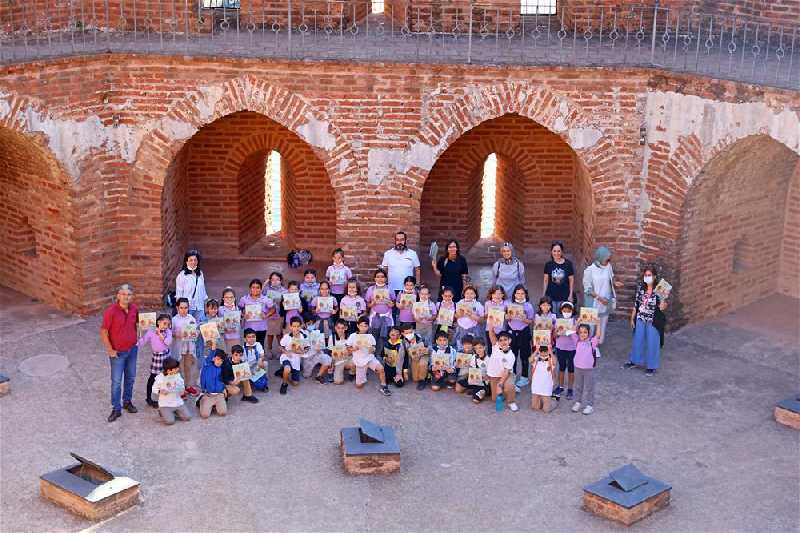 ÇOCUKLAR “YAMAN VE BAL” İLE KIZILKULE’Yİ KEŞFETTİ !