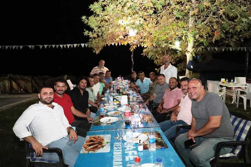 BAŞKAN YÜCEL YANGIN EKİBİYLE BULUŞTU !